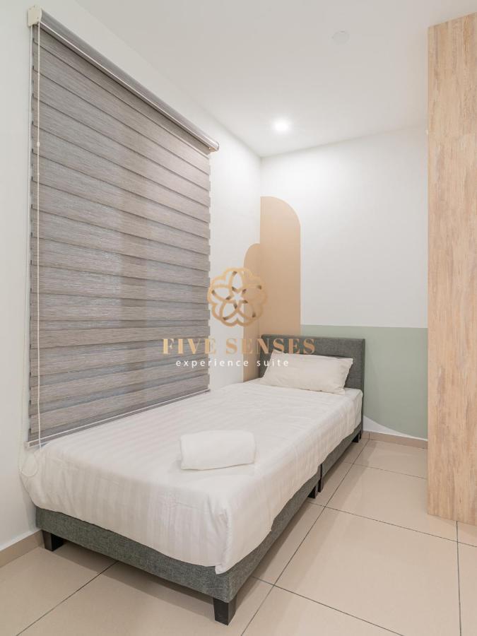 Ferienwohnung Kenwingston Avenue By Five Senses Kuala Lumpur Exterior foto